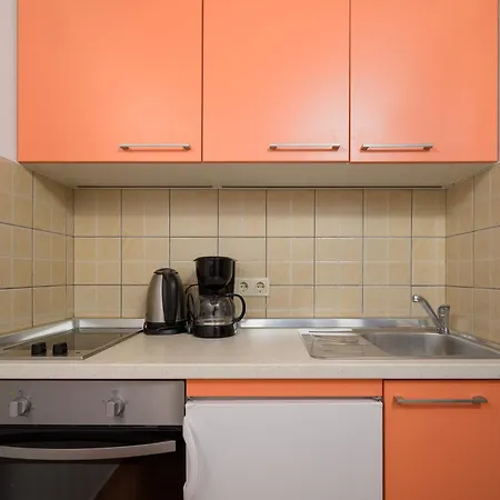 Pinjola Apartman *