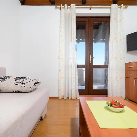 Appartement Pinjola *