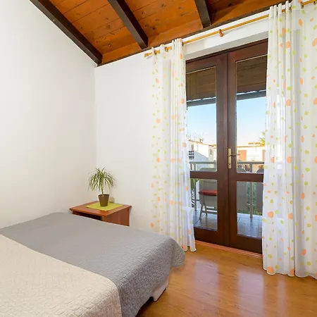 Pinjola * Porec