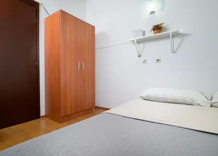 Apartment Pinjola *